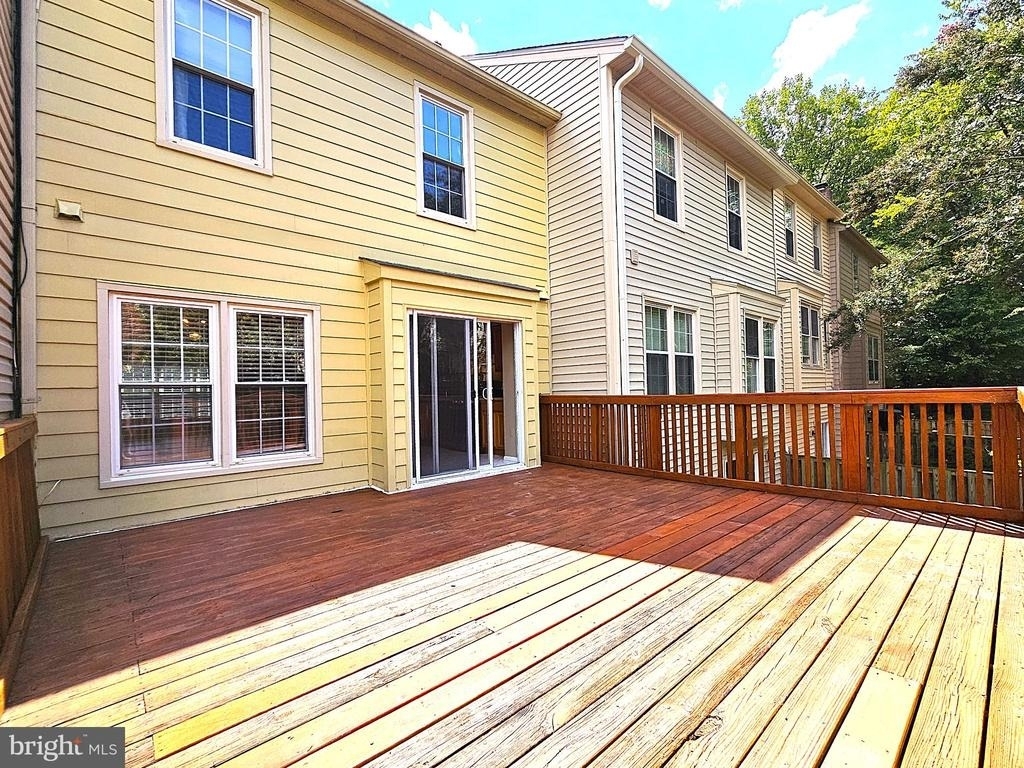 4718 Gainsborough Drive - Photo 17