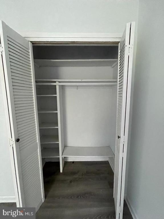 6511 10th Street - Photo 5