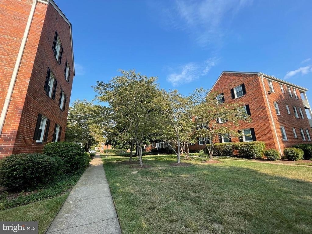 6511 10th Street - Photo 25