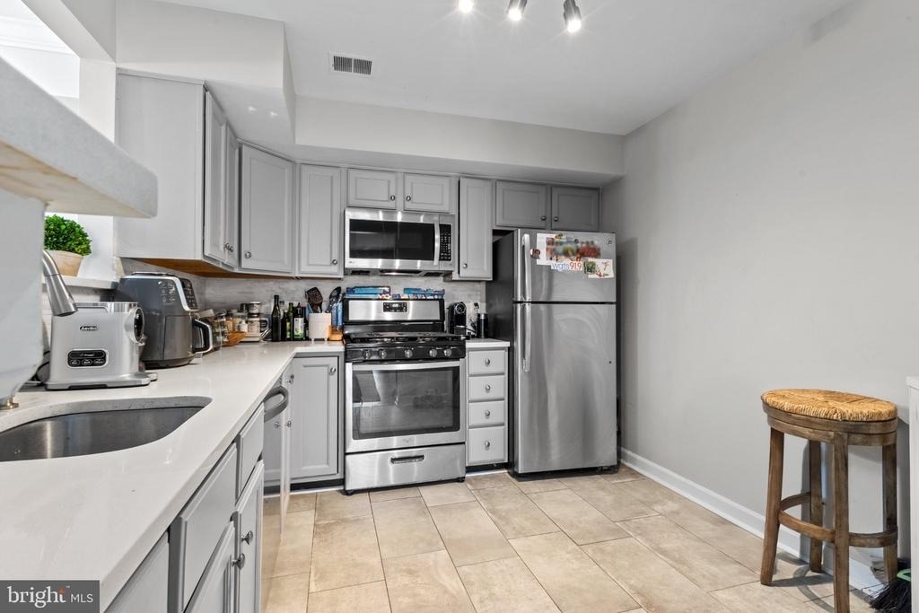 8311 Bluebird Way - Photo 10