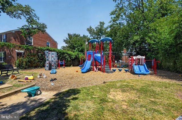 1527 Woodbine Street - Photo 21