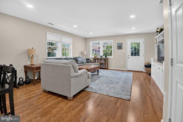 1527 Woodbine Street - Photo 8