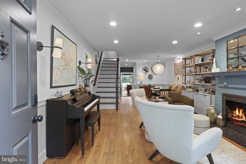1124 Prince Street - Photo 2