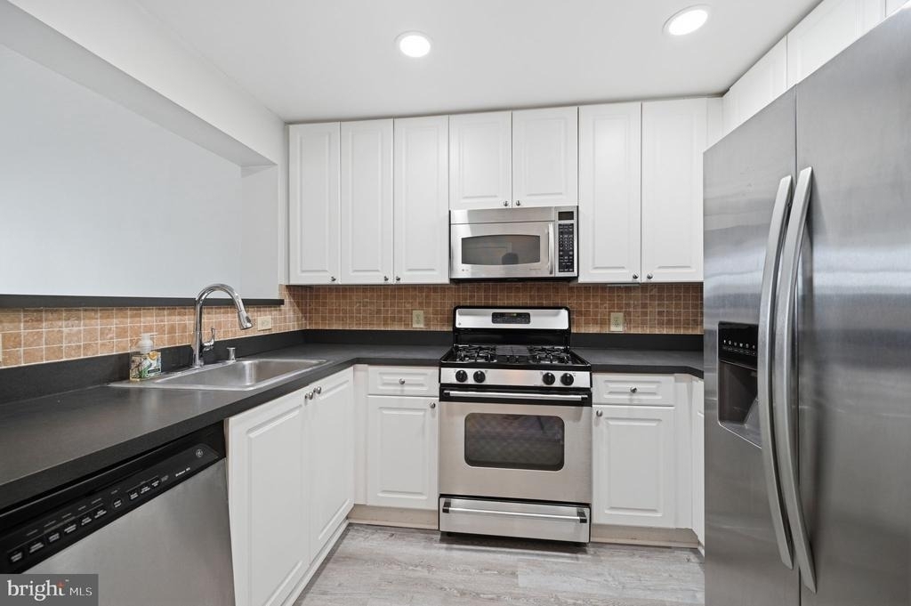 191 Somervelle Street - Photo 2