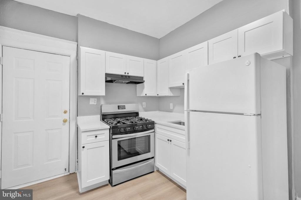 2648 N Myrtlewood Street - Photo 4