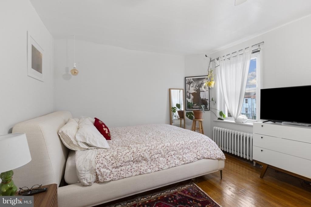 239 E Girard Avenue - Photo 12