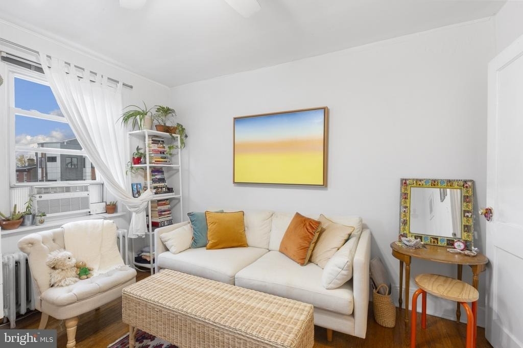 239 E Girard Avenue - Photo 1