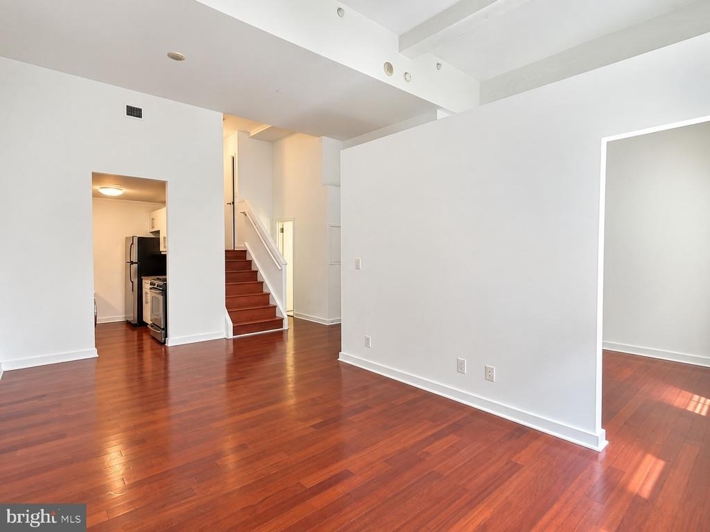 219 S 18th Street - Photo 1