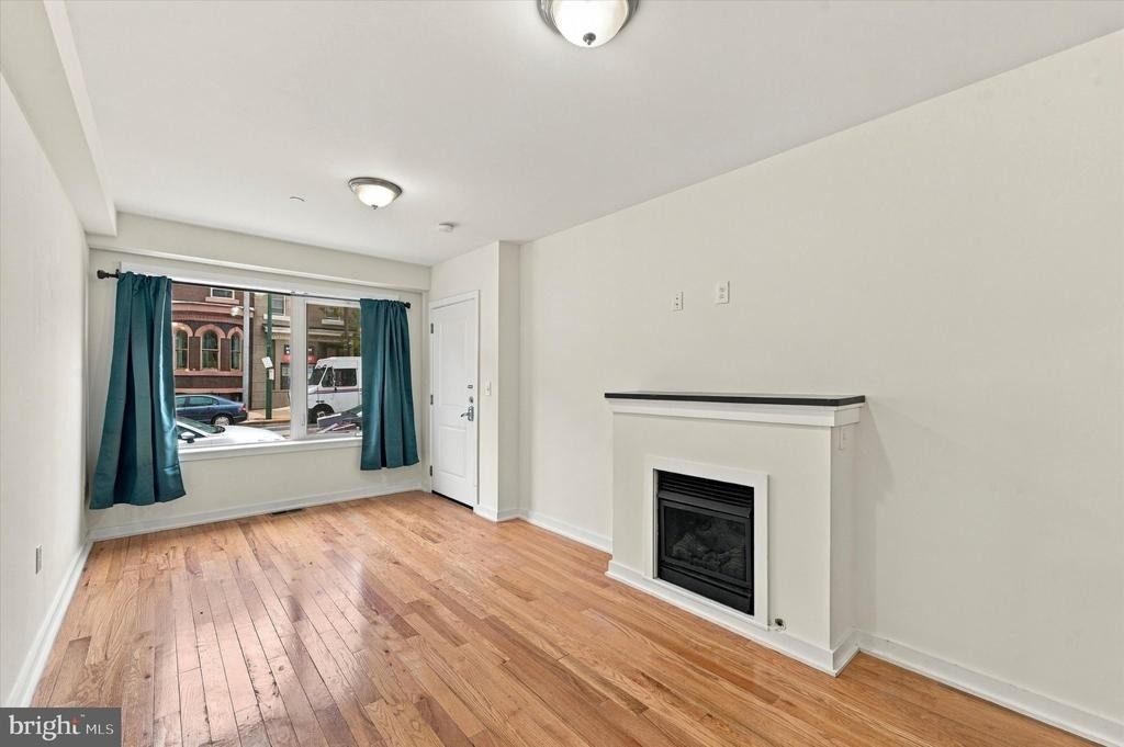 3002 W Girard Avenue - Photo 1