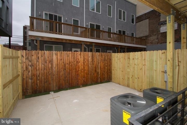 1322 S Howard Street - Photo 3