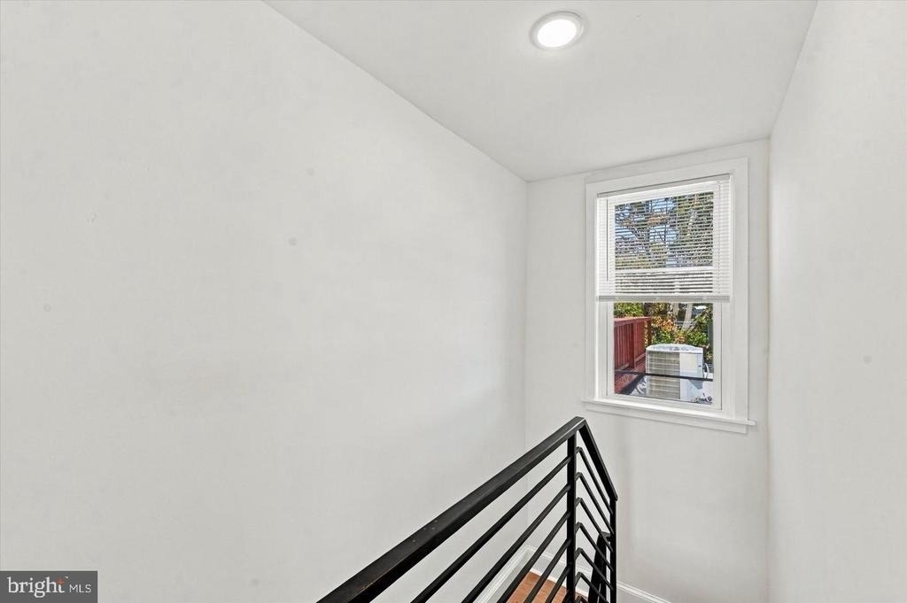 2821 Poplar Street - Photo 18