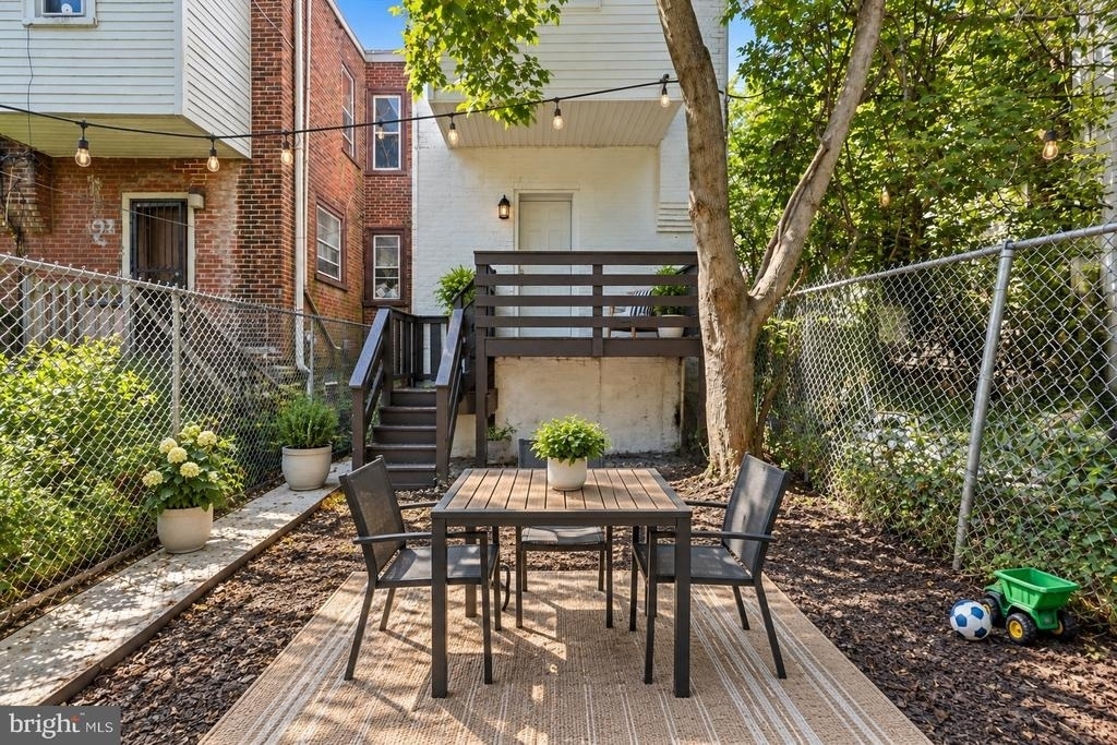 4629 N Marvine Street - Photo 4