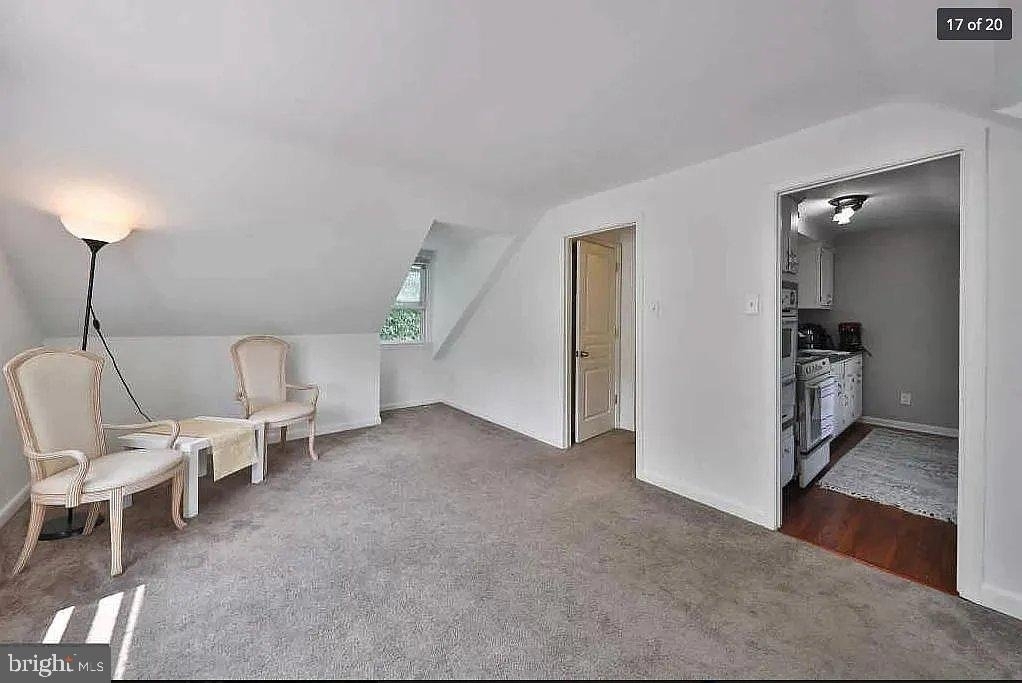 446 Evergreen Avenue - Photo 0