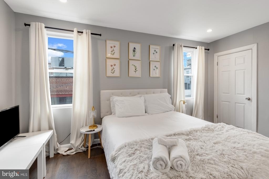 1104 E Dunton Street - Photo 13