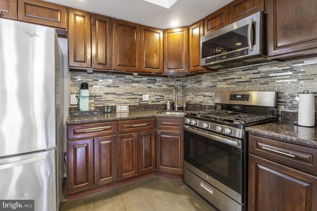 1104 E Dunton Street - Photo 7