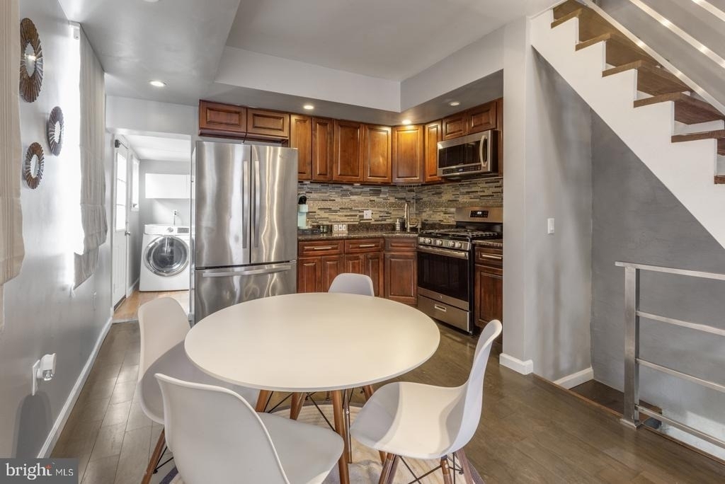 1104 E Dunton Street - Photo 5