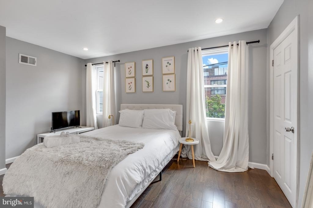1104 E Dunton Street - Photo 14