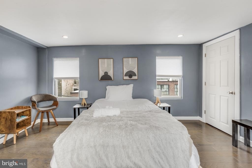 1104 E Dunton Street - Photo 18