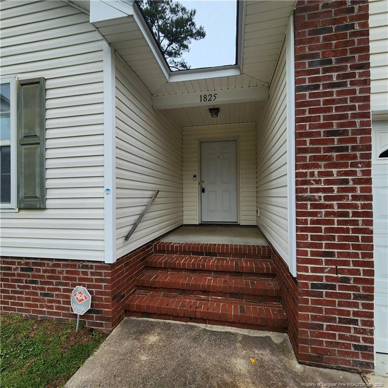 1825 Swann Street - Photo 1