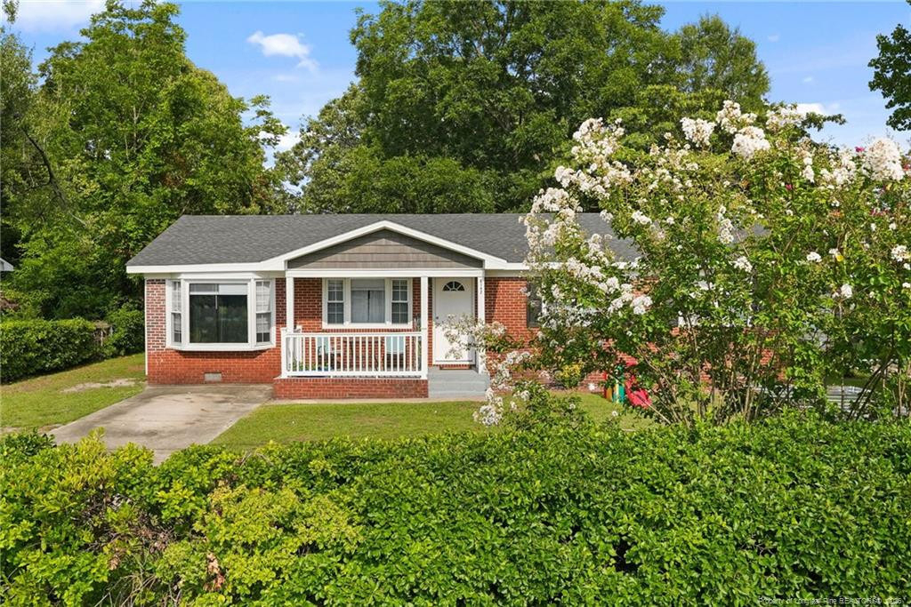 6142 Wynnwood Drive - Photo 2