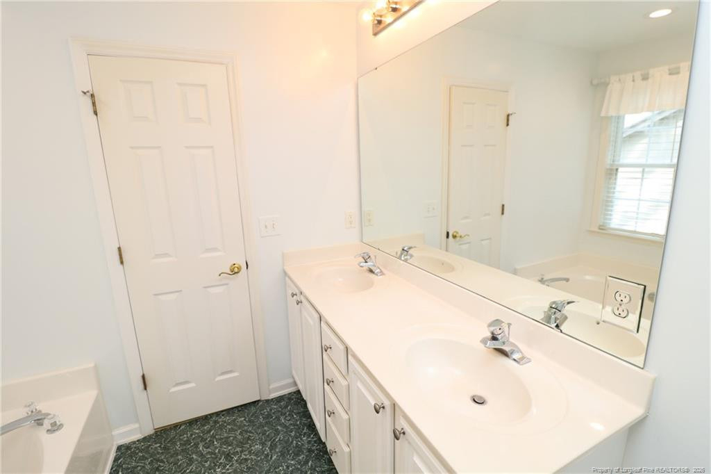 7900 Strawberry Meadows Street - Photo 19