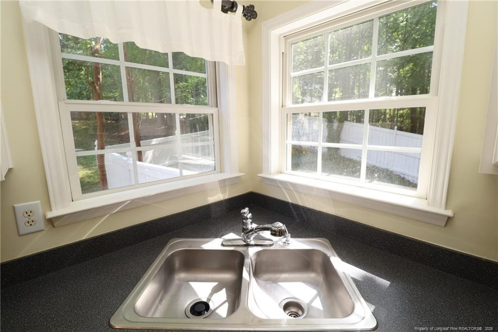 7900 Strawberry Meadows Street - Photo 6