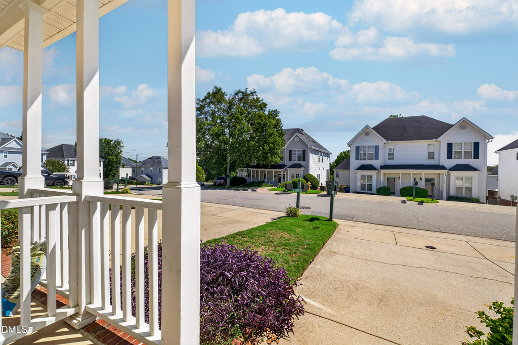 5343 Cog Hill Court - Photo 4