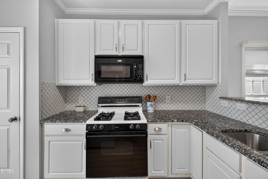 5343 Cog Hill Court - Photo 9