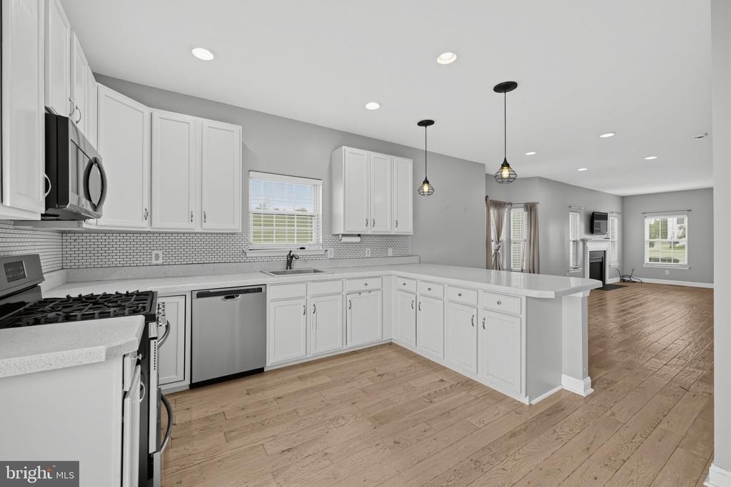 445 Spring Mill Avenue - Photo 9