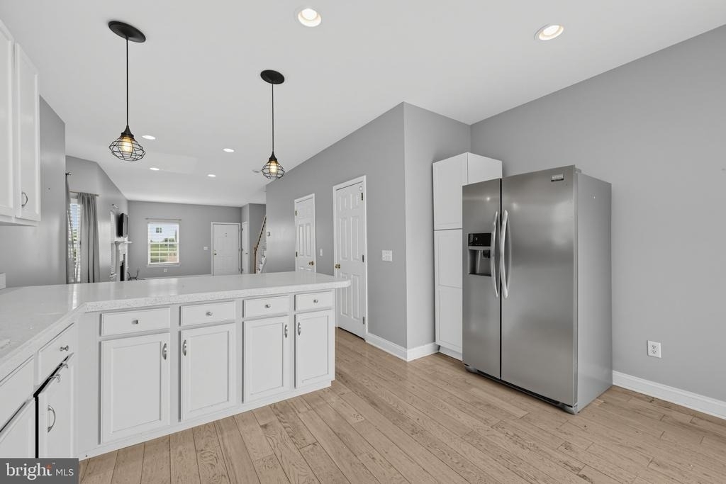 445 Spring Mill Avenue - Photo 8