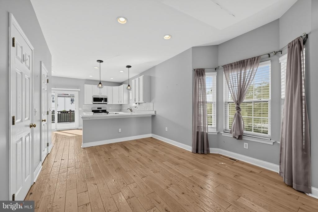 445 Spring Mill Avenue - Photo 11