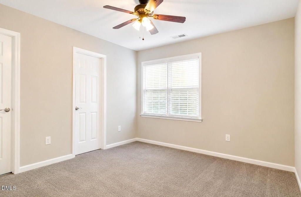 1008 Mica Lamp Court - Photo 6