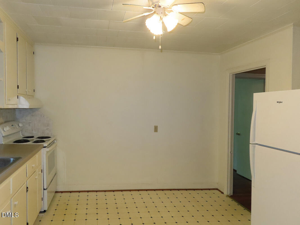 108 Isley Street - Photo 4