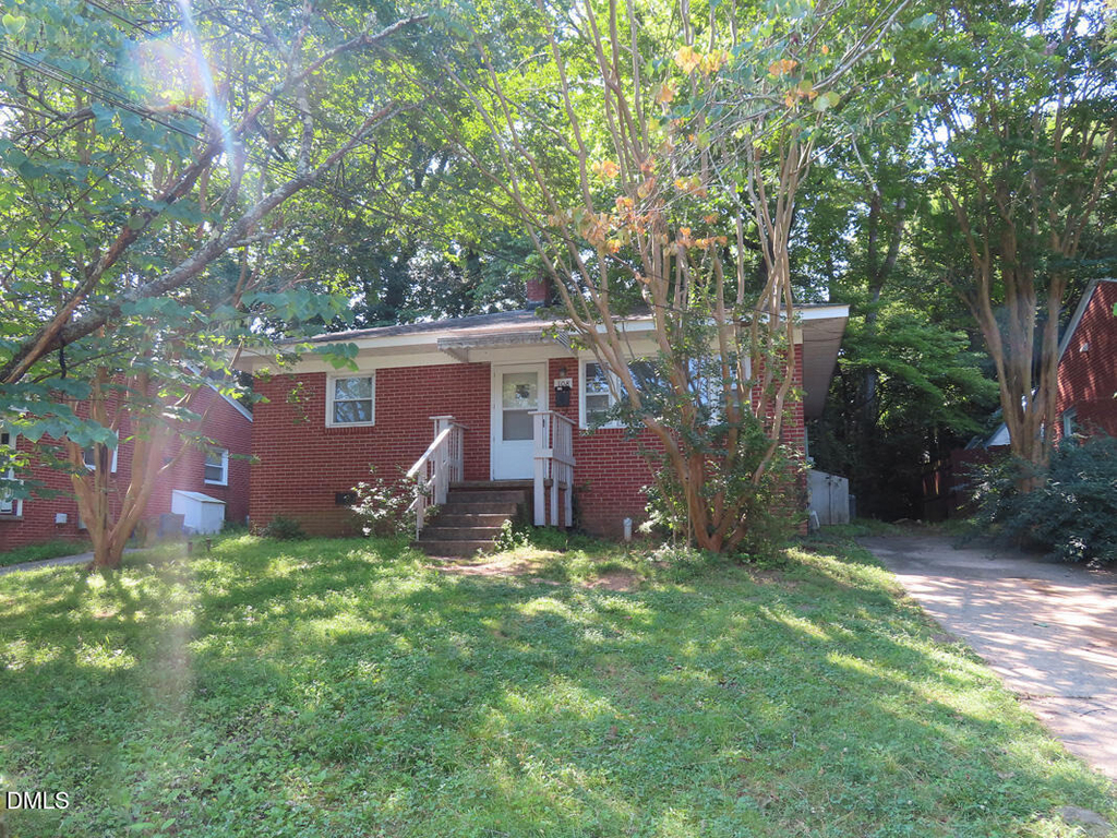 108 Isley Street - Photo 0