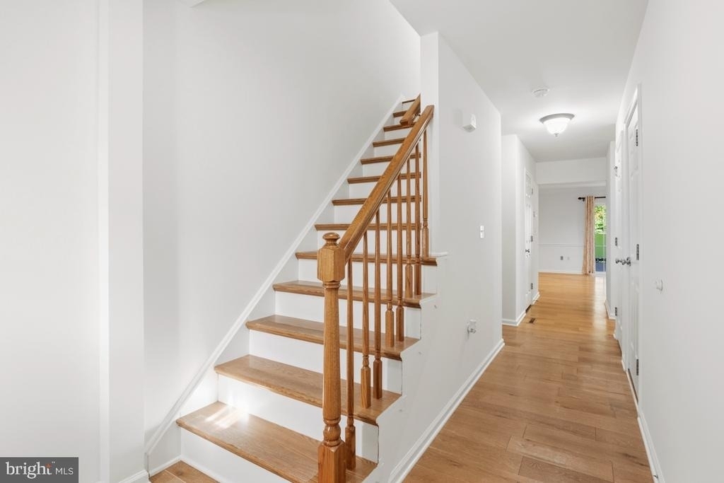 171 Vernon Court - Photo 10