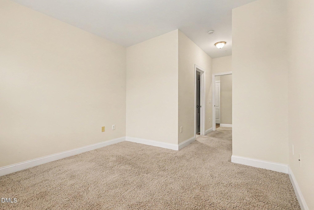 2810 Bedford Green Drive - Photo 17