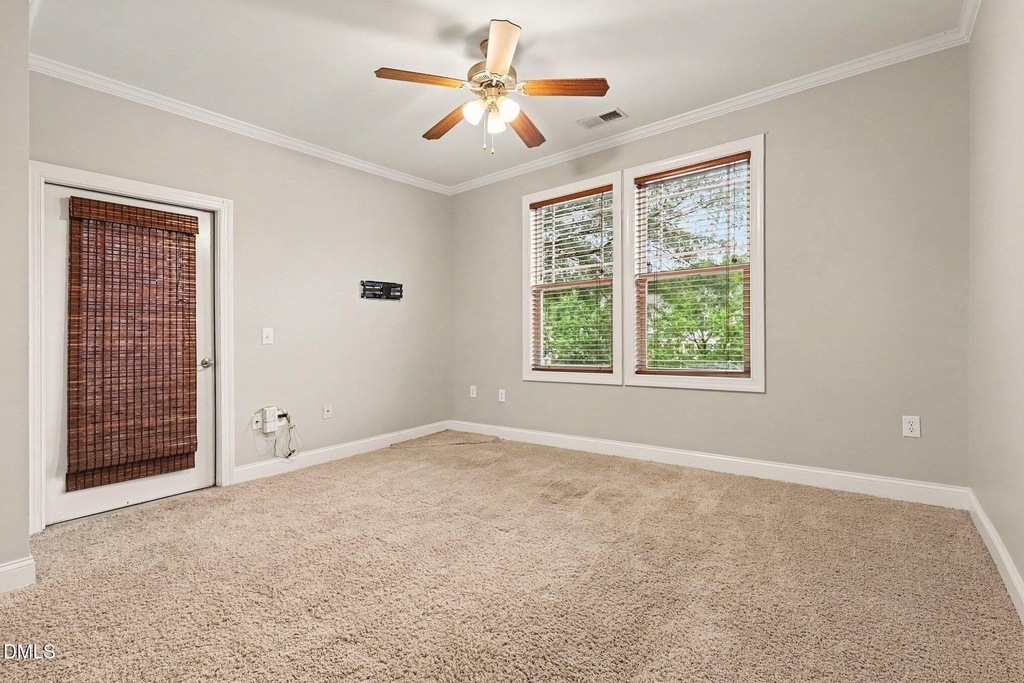 2810 Bedford Green Drive - Photo 3