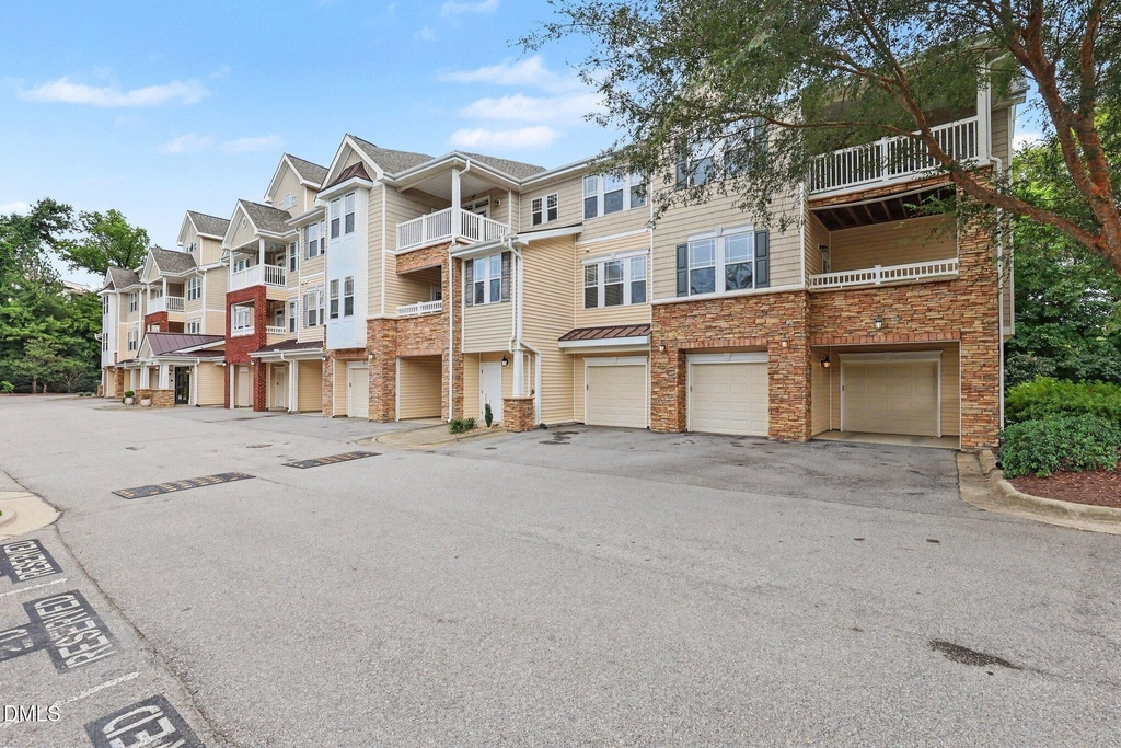 2810 Bedford Green Drive - Photo 1