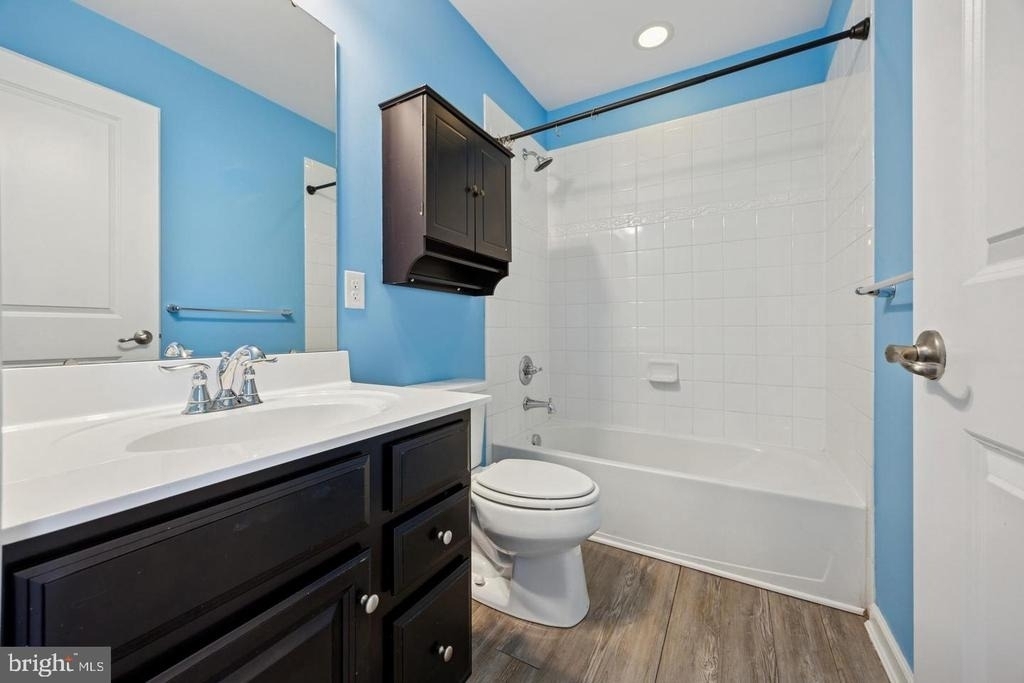 641 Washington Square - Photo 23