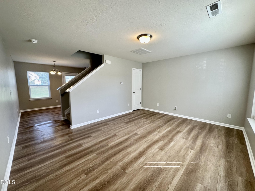4773 Queen Pierrette Street - Photo 3