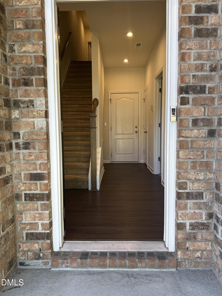 319 King Closer Drive - Photo 6