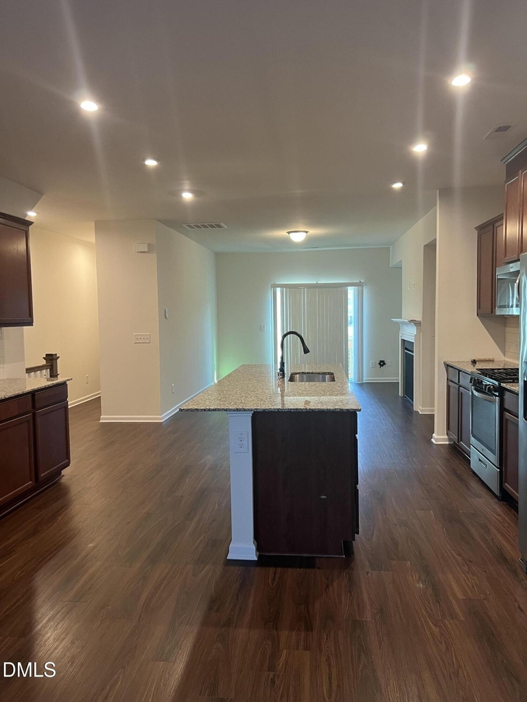 319 King Closer Drive - Photo 10