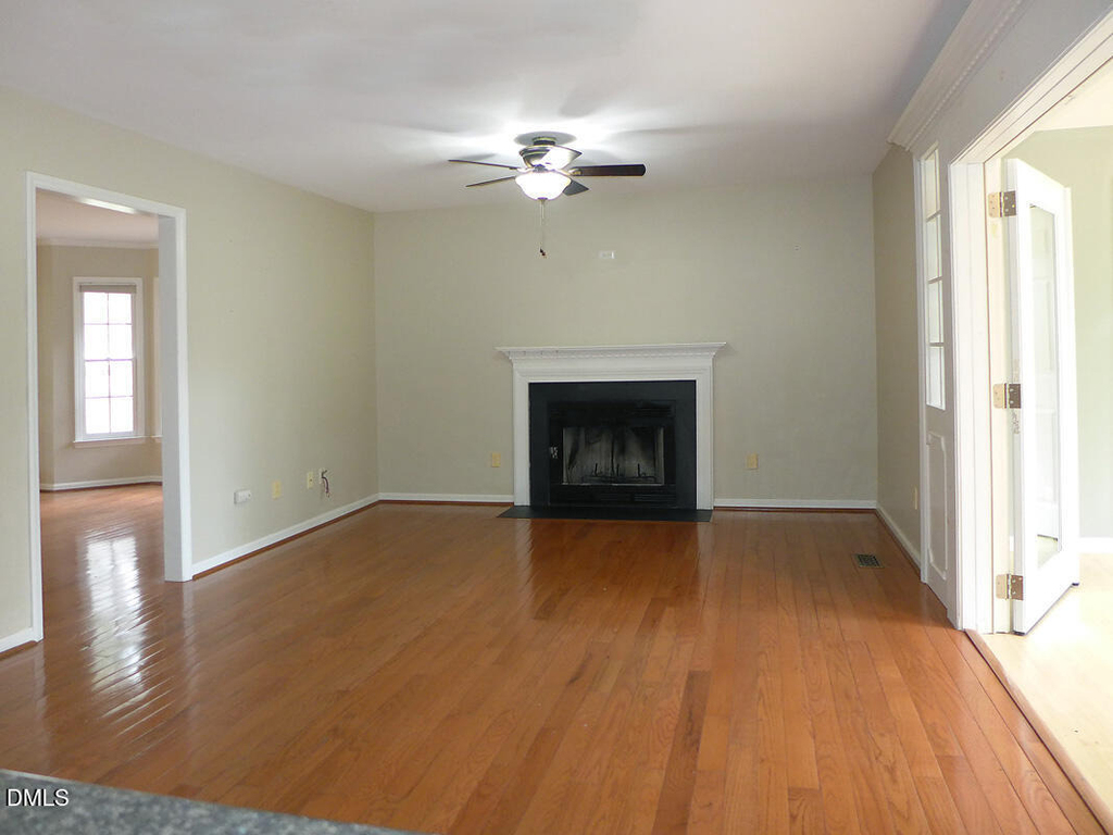 117 Charlesberry Lane - Photo 8
