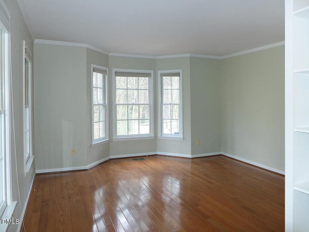 117 Charlesberry Lane - Photo 3