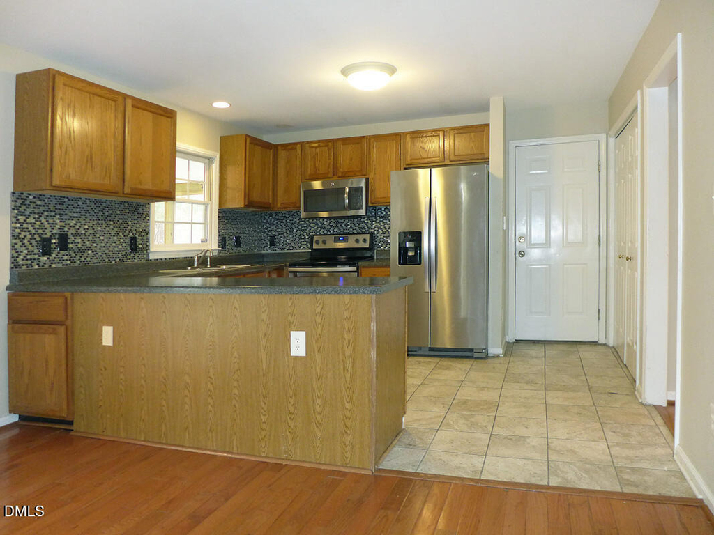 117 Charlesberry Lane - Photo 13