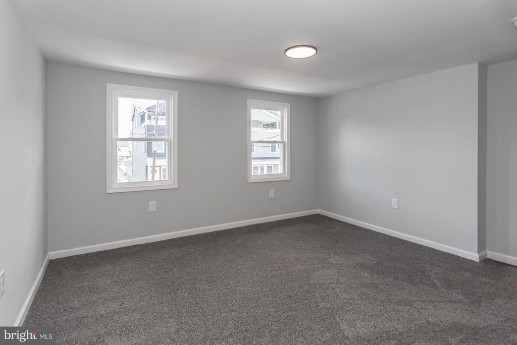 645 Spruce Street - Photo 16