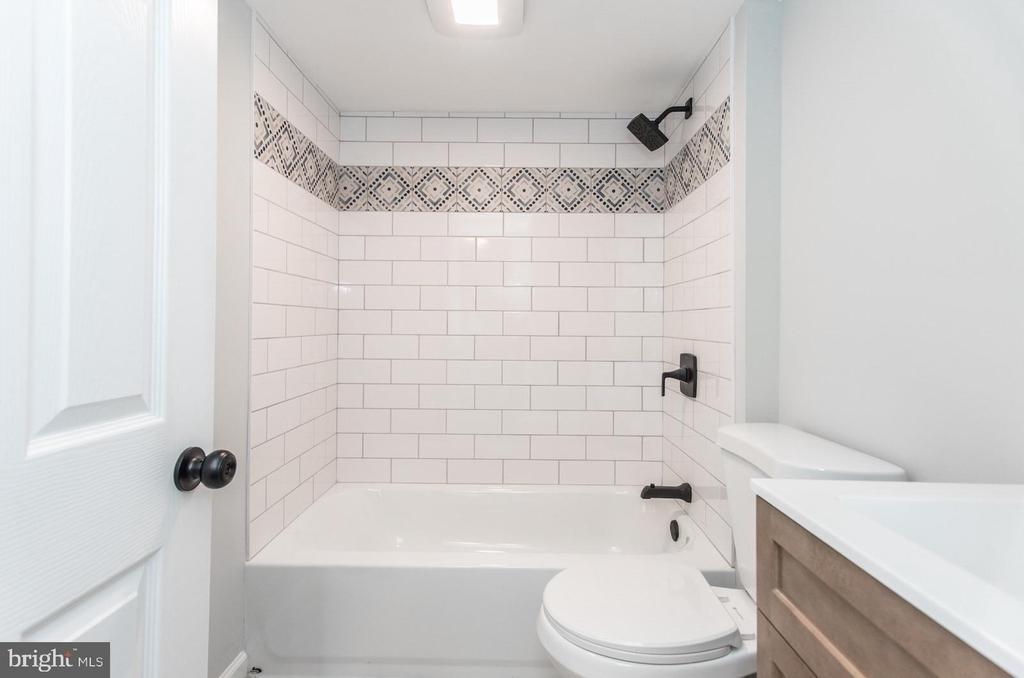 645 Spruce Street - Photo 18