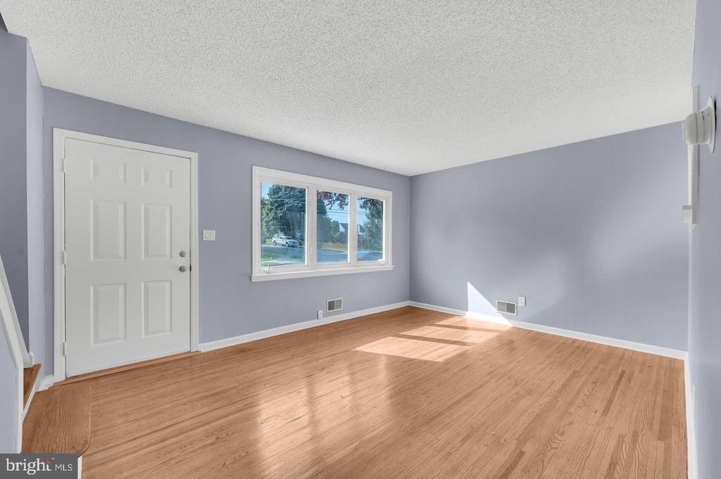 42 Baltusrol Street - Photo 2