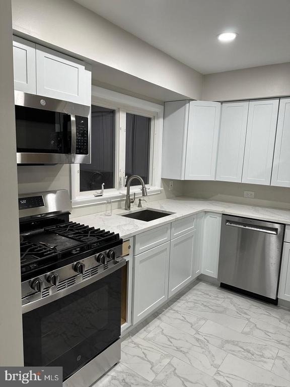 318 Oak Lane - Photo 7