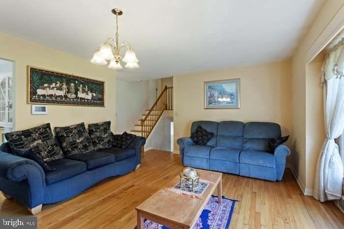 318 Oak Lane - Photo 3